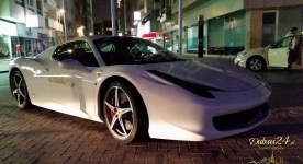 Ferrari 458 Spider night Dubaj tour