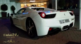 Ferrari 458 Spider night Dubaj tour