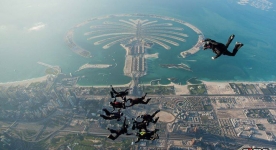 SkyDive Dubai.