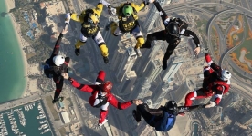 SkyDive Dubai.